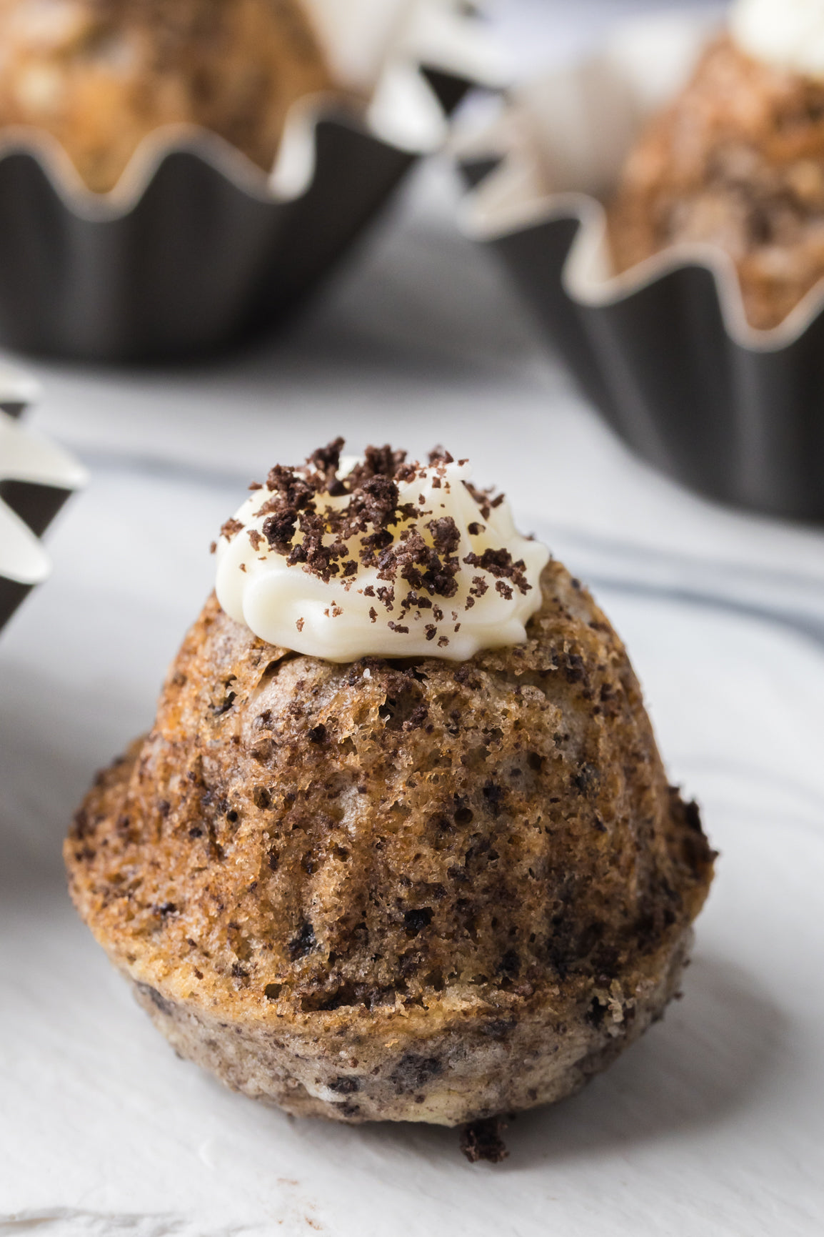 Mini Bite-Size Oreo Bundt Cake (Cake Mix) -Exclusive