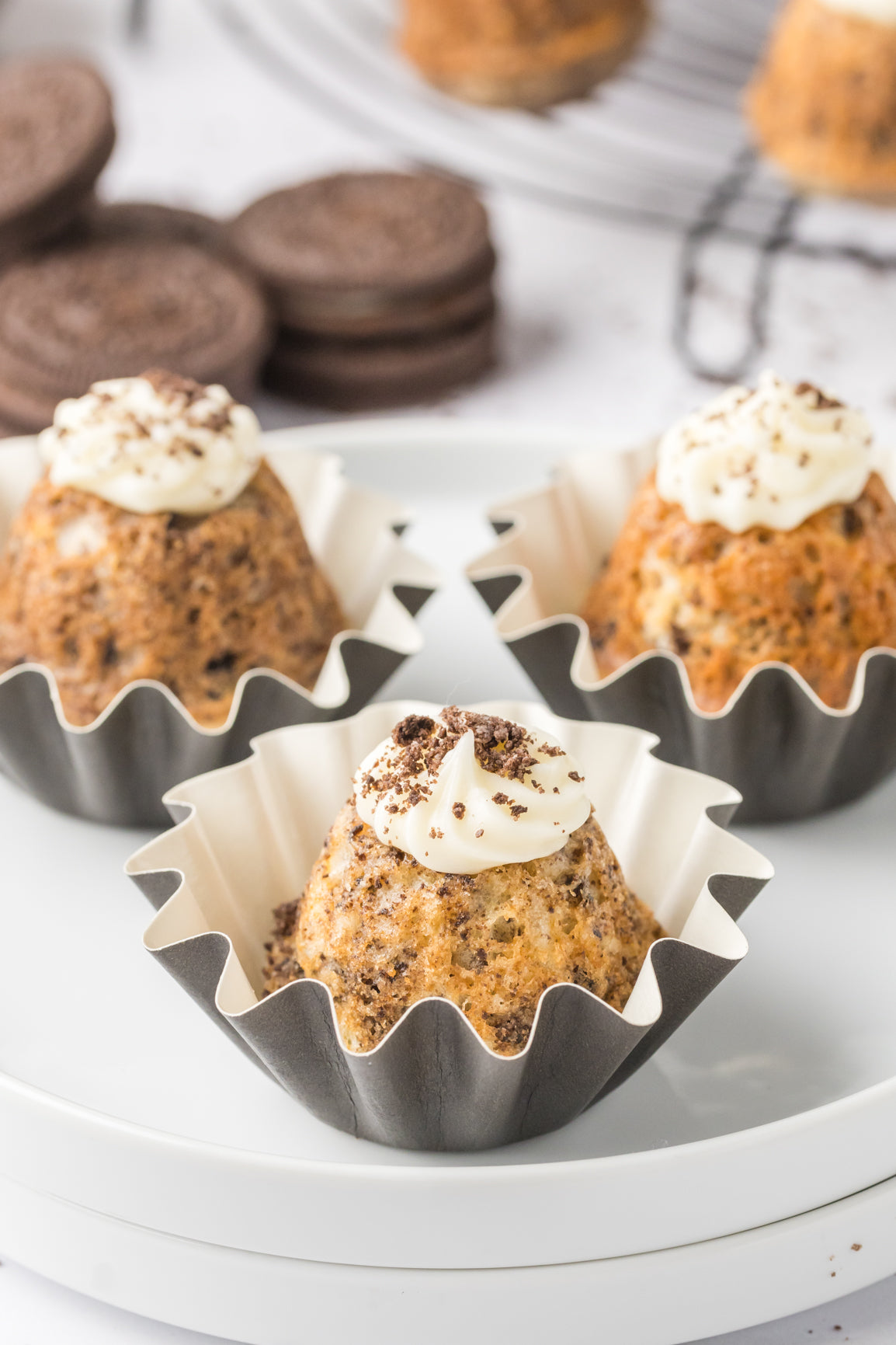 Mini Bite-Size Oreo Bundt Cake (Cake Mix) -Exclusive