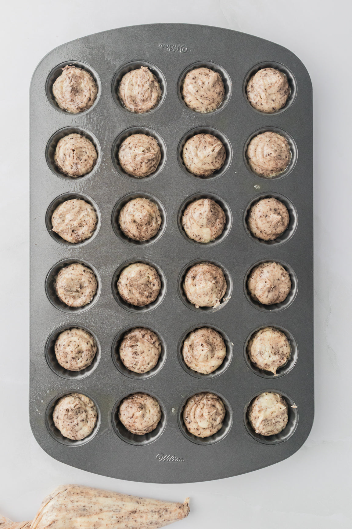 Mini Bite-Size Oreo Bundt Cake (Cake Mix) -Exclusive