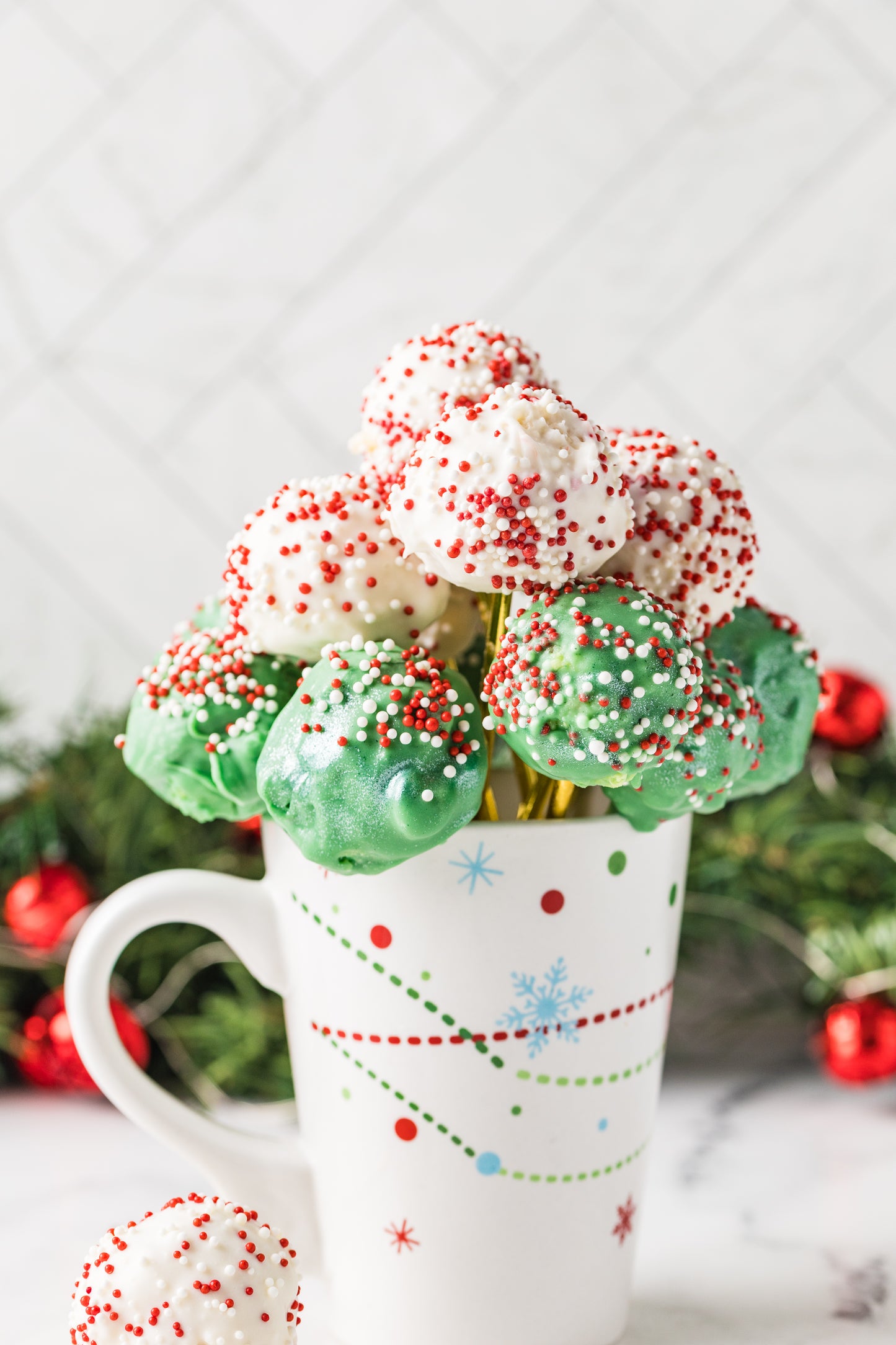 Christmas Cake Pop-Semi Exclusive
