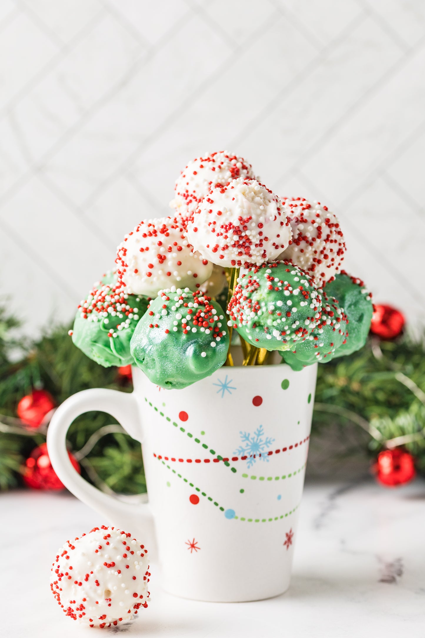 Christmas Cake Pop-Semi Exclusive