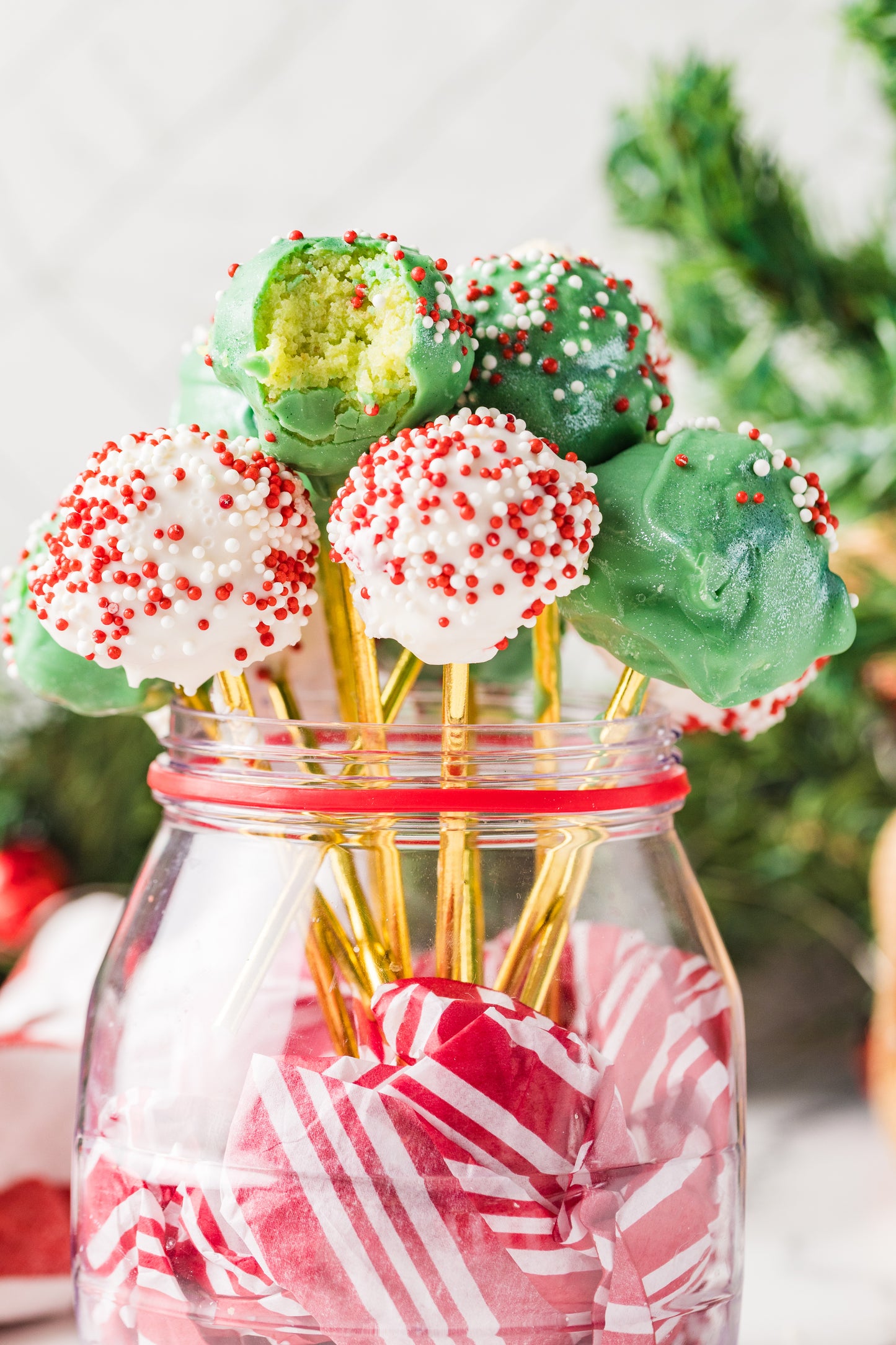 Christmas Cake Pop-Semi Exclusive