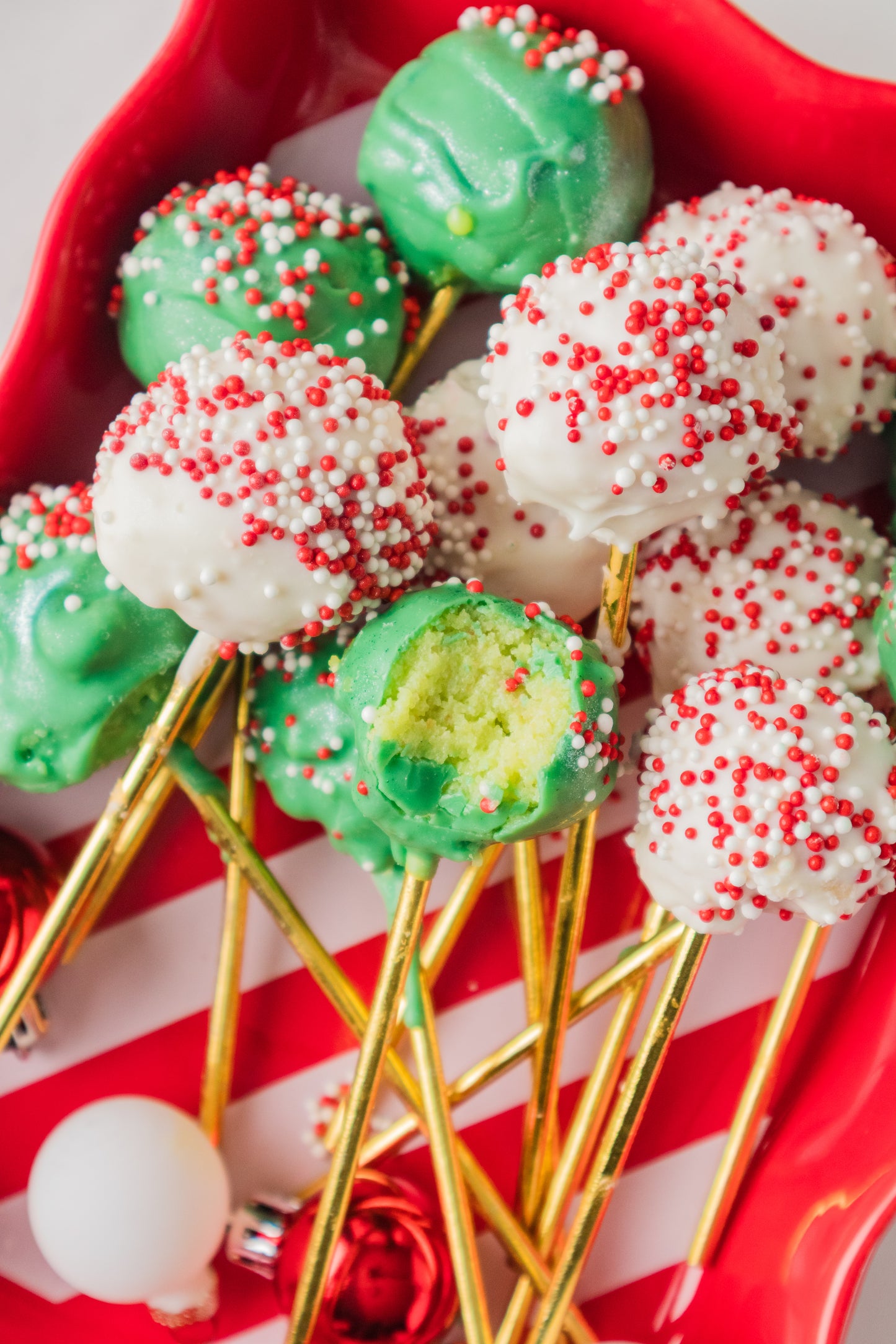 Christmas Cake Pop-Semi Exclusive