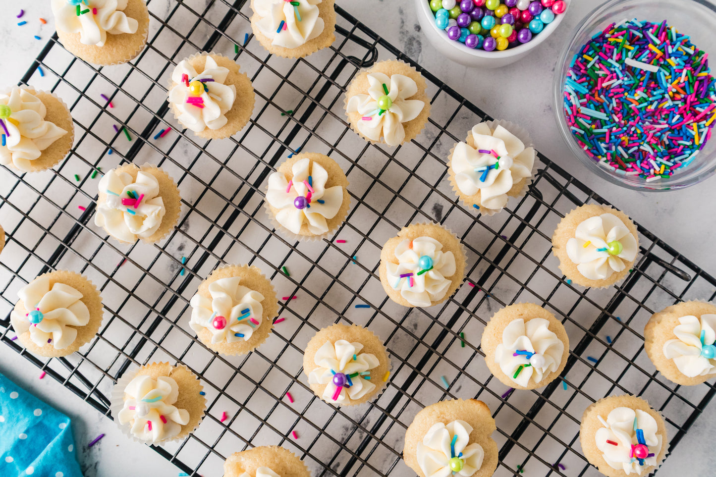 Mini Vanilla Cupcakes-Exclusive