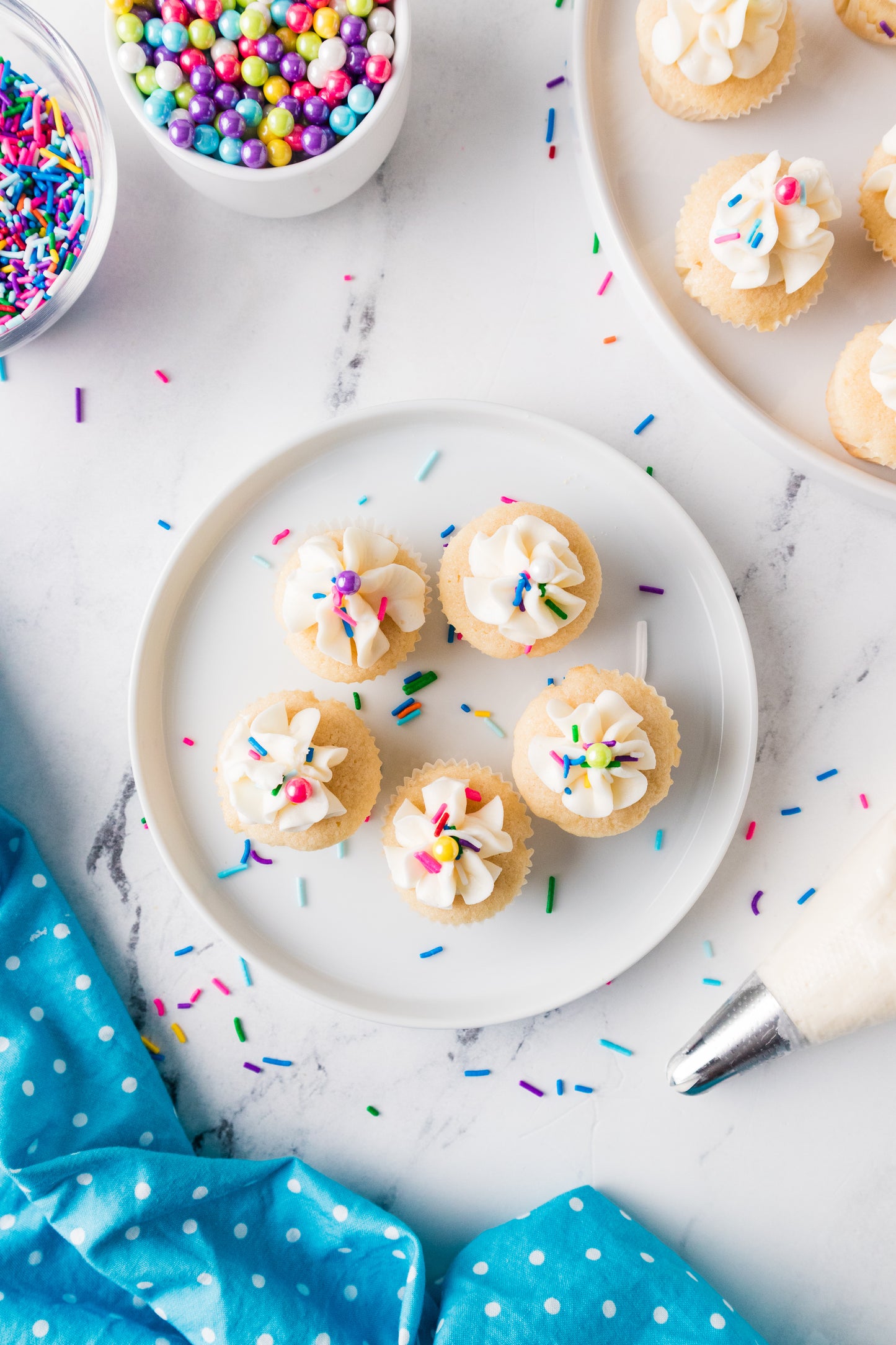 Mini Vanilla Cupcakes-Exclusive