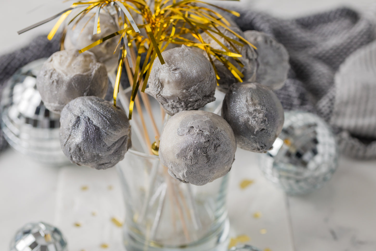 New Year's Cake Pops-Semi-Exclusive
