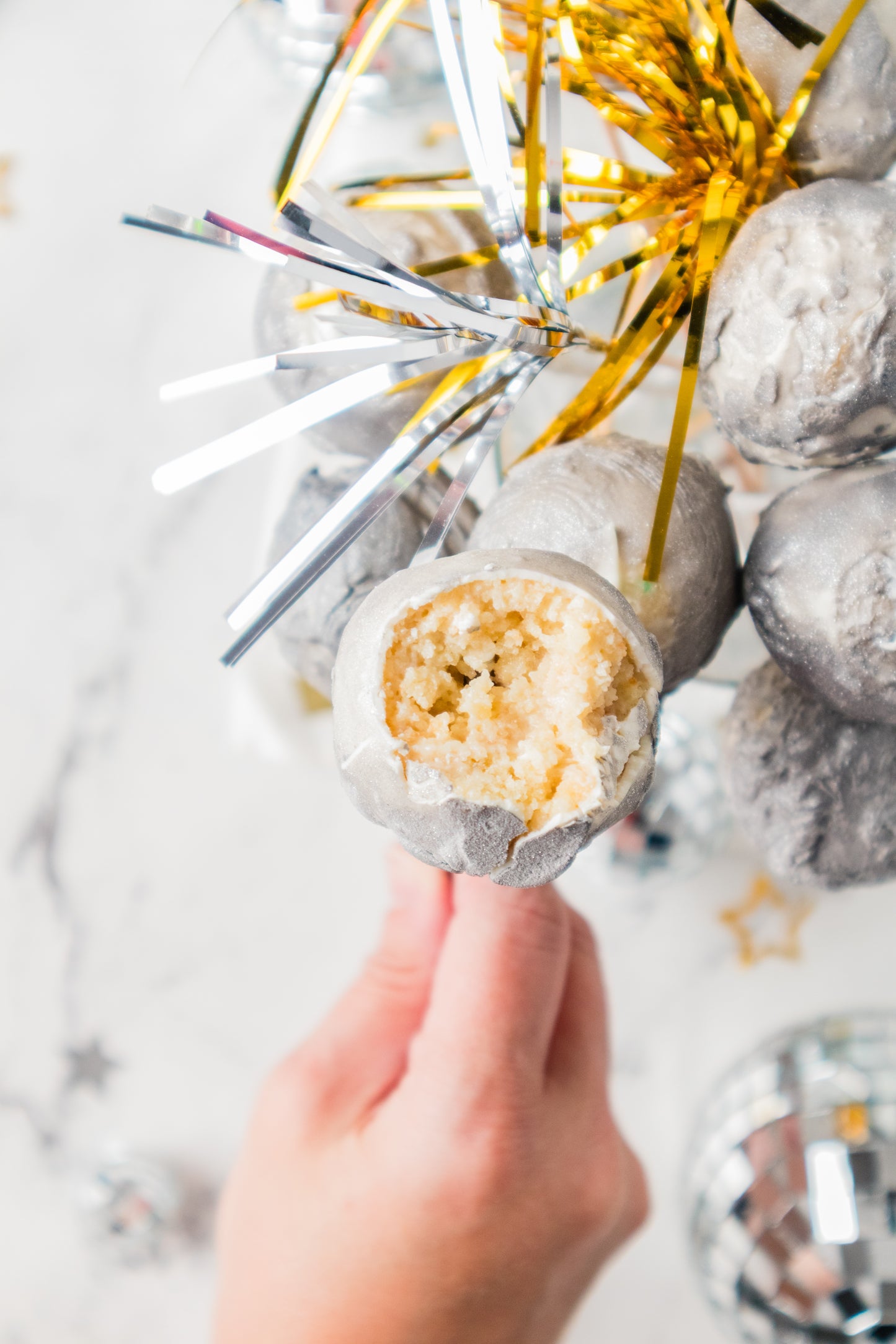 New Year's Cake Pops-Semi-Exclusive